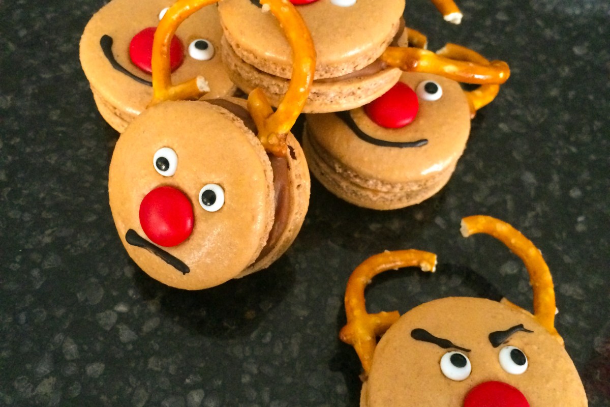 Christmas baking: reindeer macarons