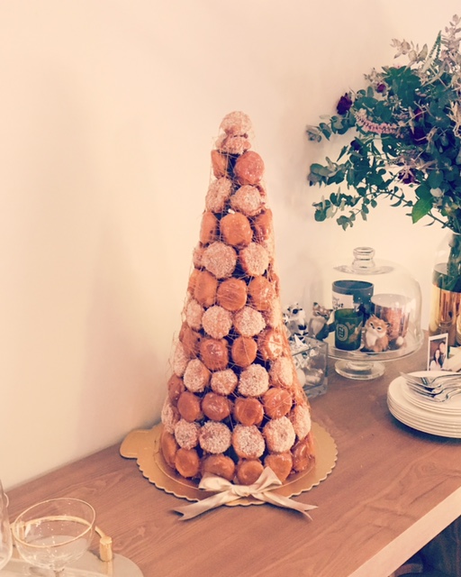 Christmas Croquembouche