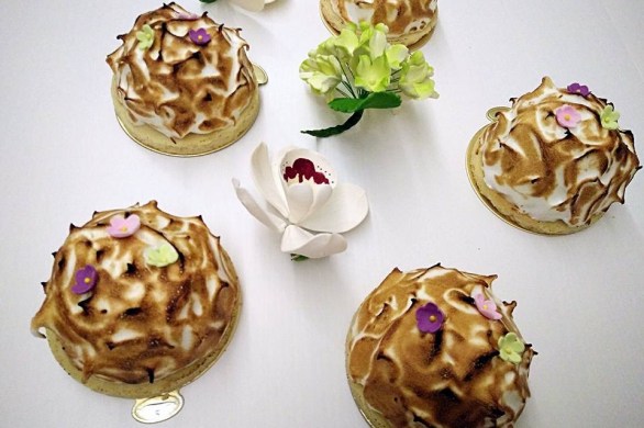 passionfruit chocolate meringue tart cake recipe