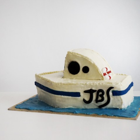 Completed boat cake