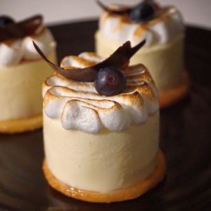 Finished: lemon meringue tart with blueberry gelee